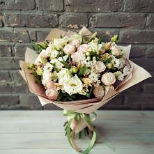 Букет нежное ассорти в Новом Костеке Букет цветов из:  Альстромерии, Розы и Хризантемы в Новом Костеке