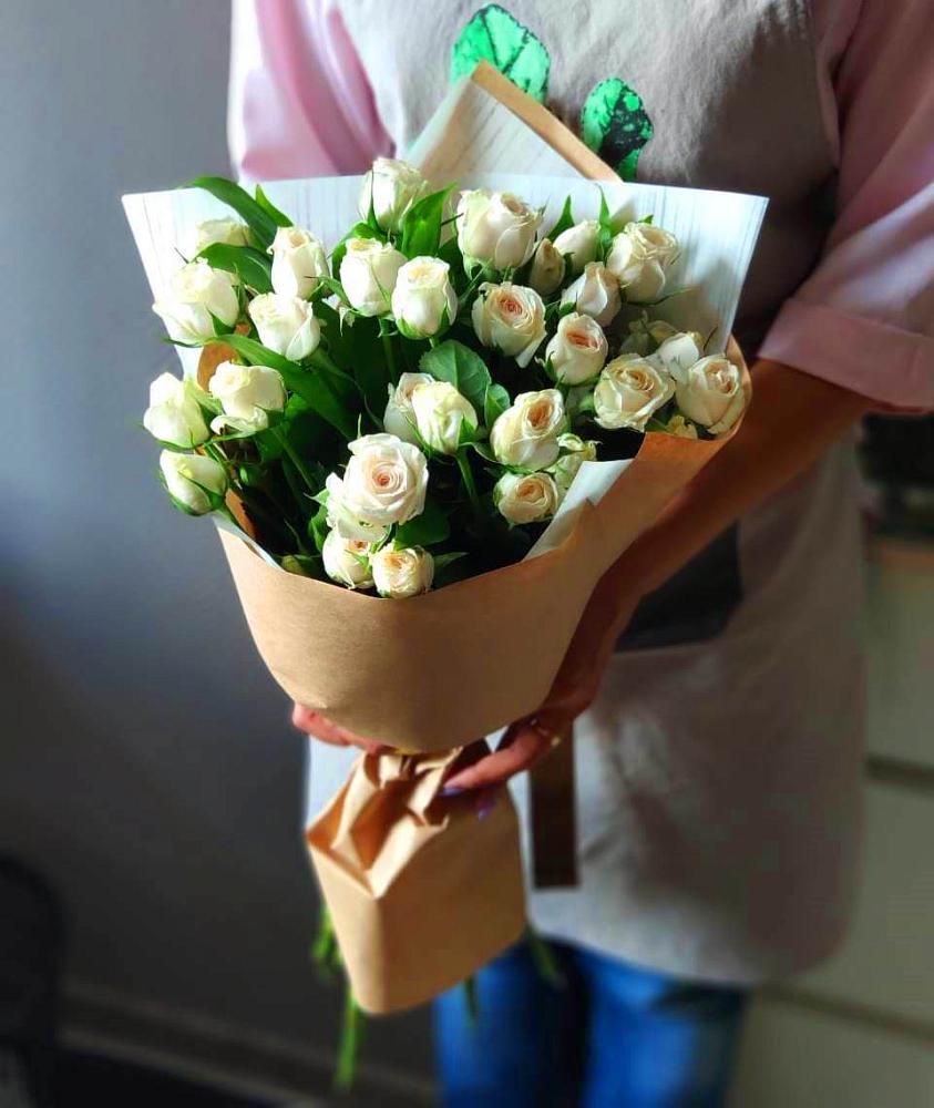 Букет хорошее настроение в Новом Костеке Букет цветов из: Розы в Новом Костеке