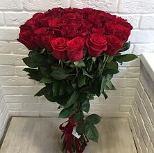 Букет Красные розы Гран При в Новом Костеке