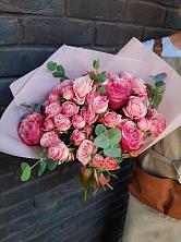 Букет розы в пальмах в Новом Костеке Букет цветов из: Розы в Новом Костеке