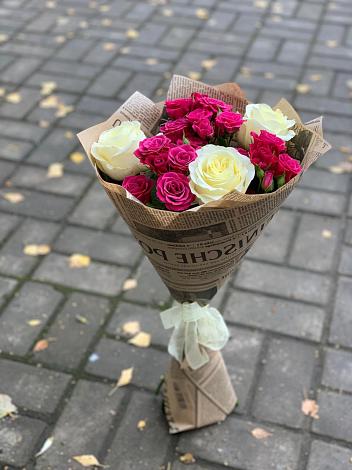 Букет цветов из: Розы в Новом Костеке
